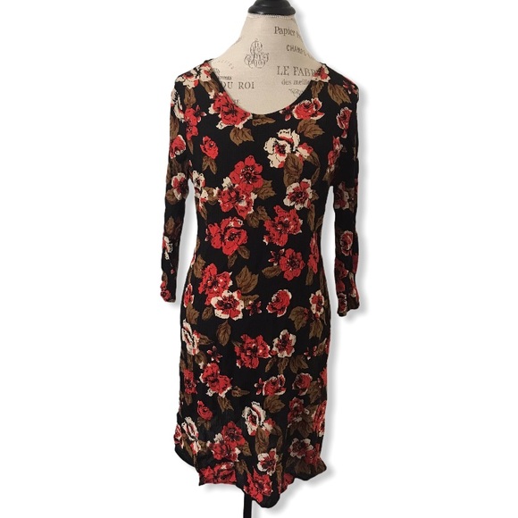 DEX Floral Dress with Back Detail in Lightweight Crinkle Rayon Red Black Cream - Picture 12 of 12